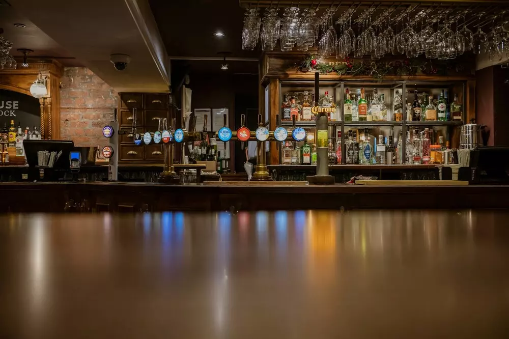 Pub 2.jpg